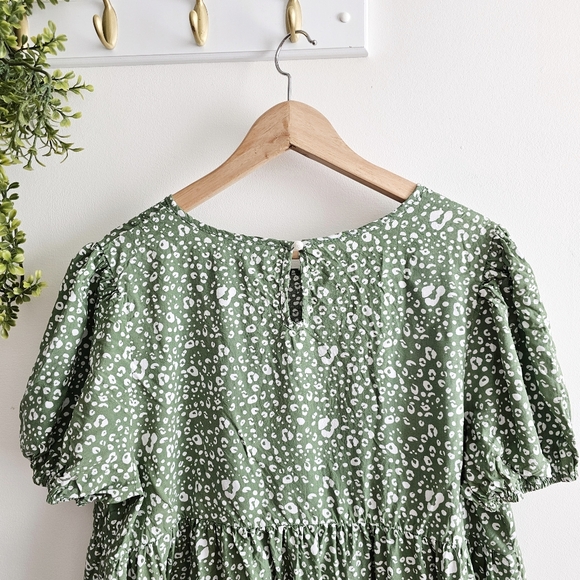 Women's Olive Green All Over Print Round Neck Boho Short Sleeve Blouse Size XL - Picture 5 of 16